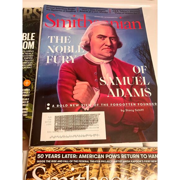 Smithsonian Magazine Lot of (4) Aztecs, Samuel Adams, Robots, Invisible Kingdom - Picture 4 of 6